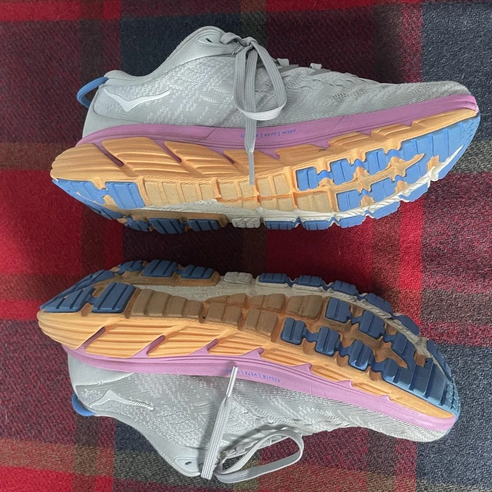 Hoka One One Gaviota 4 Shoes Womens Size 7B Gray Support Road Running Sneakers
